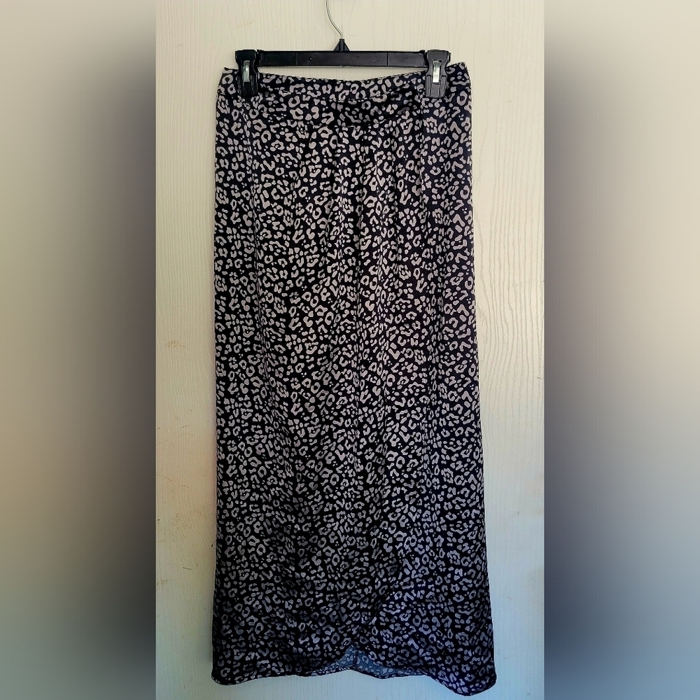 SINCERELY JULES  Animal Print Satin Wrap Maxi Skirt Sz M